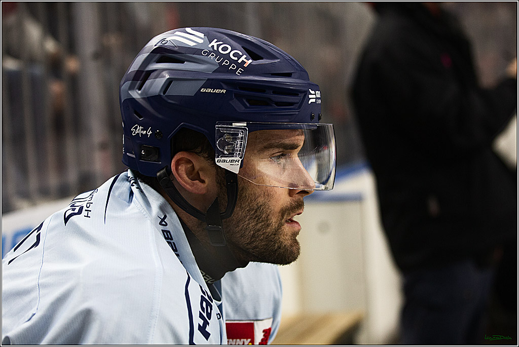 PENNY DEL; Koelner Haie- Straubing Tigers; Koeln, 15.12.2023