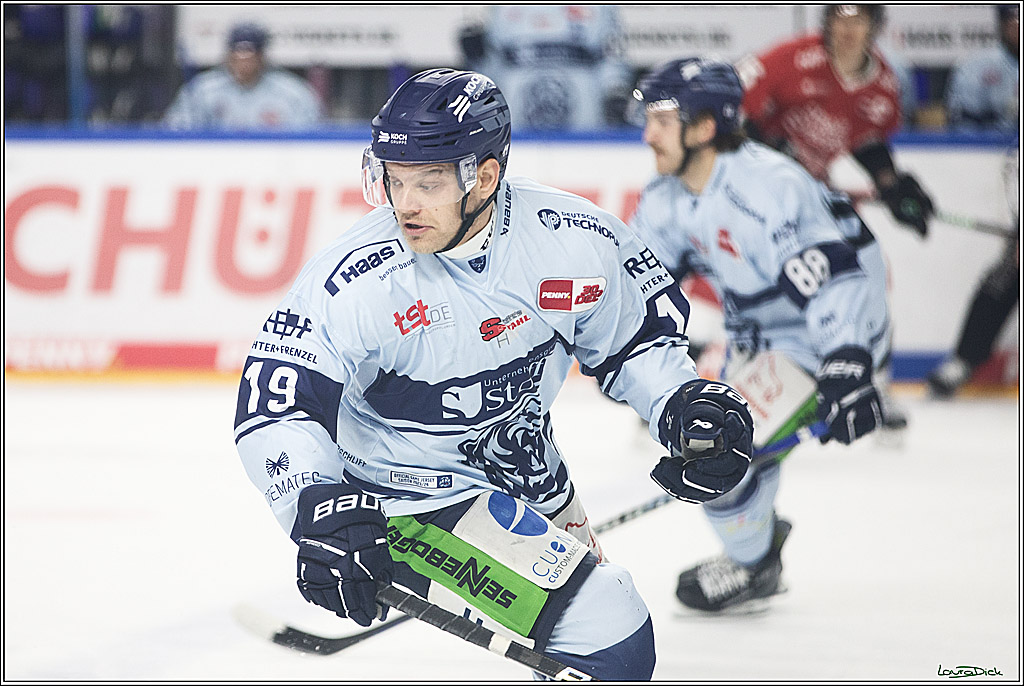 PENNY DEL; Koelner Haie- Straubing Tigers; Koeln, 15.12.2023