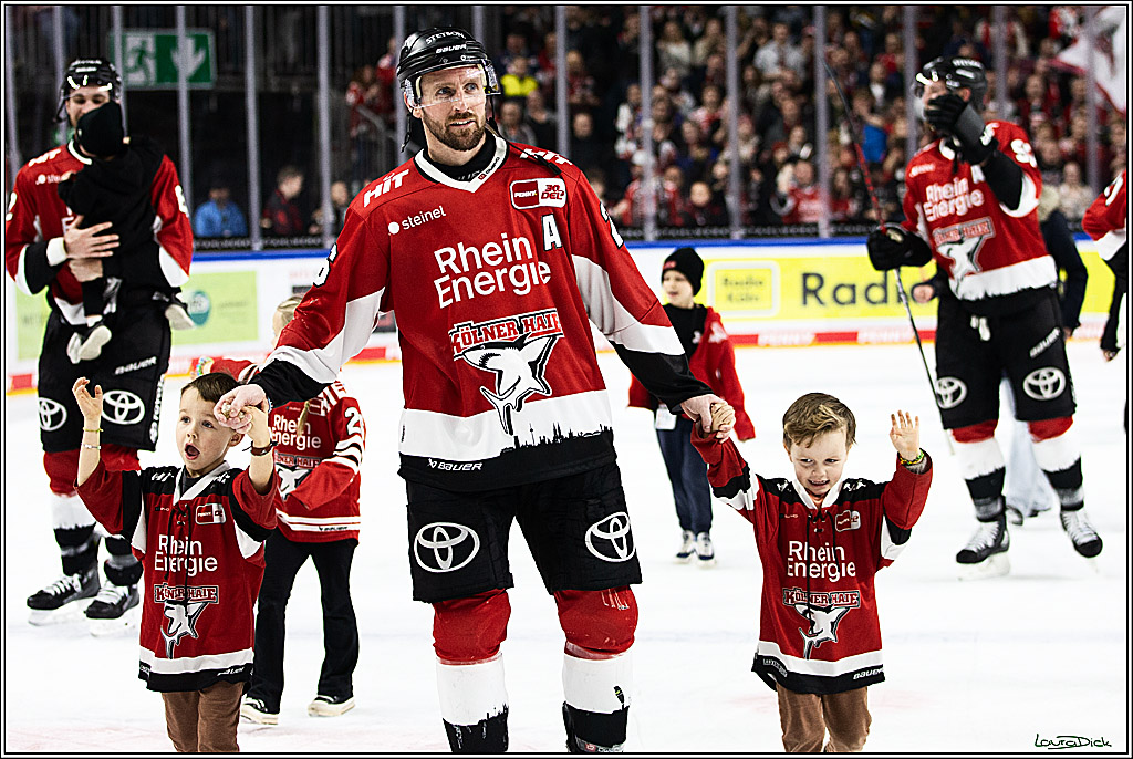 PENNY DEL; Koelner Haie- Straubing Tigers; Koeln, 15.12.2023