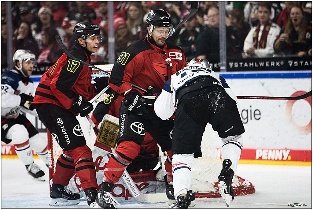 PENNY DEL; Koelner Haie- Nuernberger Ice Tigers; Koeln, 17.12.2023
