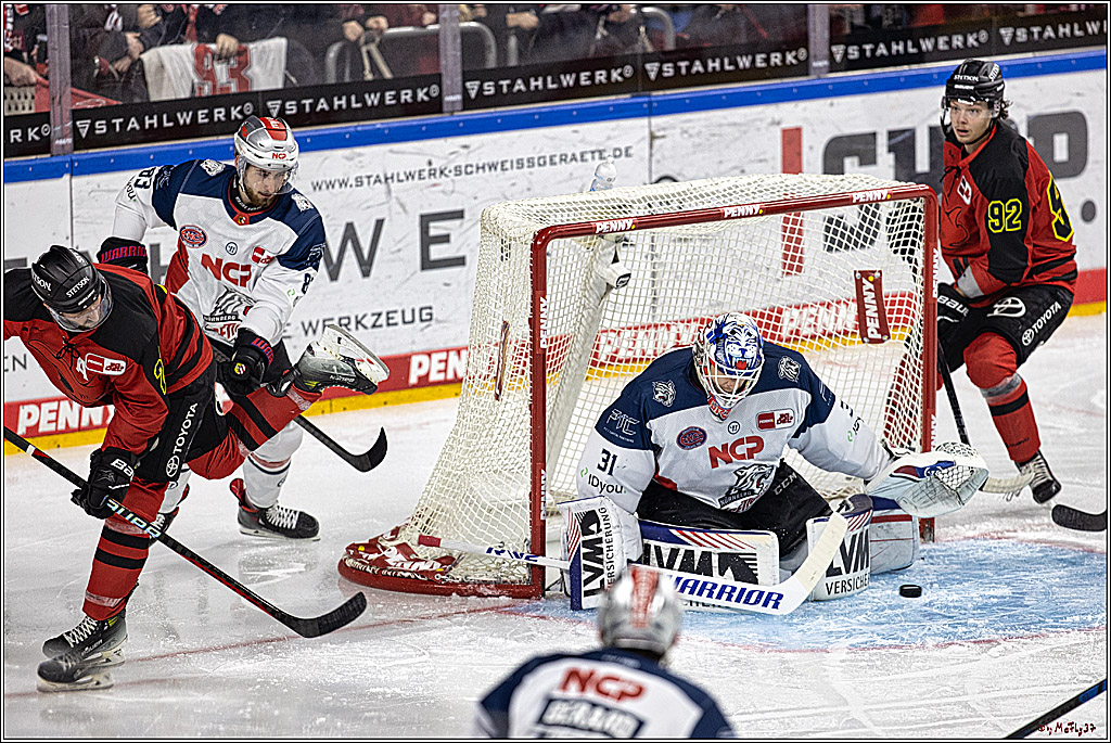 PENNY DEL 1. Koelner Haie - Nürnberg Ice Tigers; Koeln, 17.12.2023