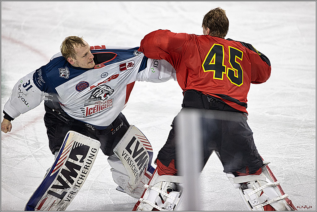 PENNY DEL 1. Koelner Haie - Nürnberg Ice Tigers; Koeln, 17.12.2023