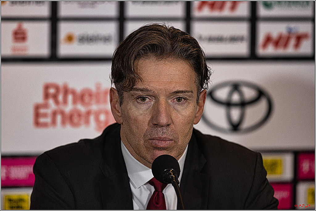 PENNY DEL 1. Kölner Haie - Grizzlys Wolfsburg; Köln, 21.12.2023