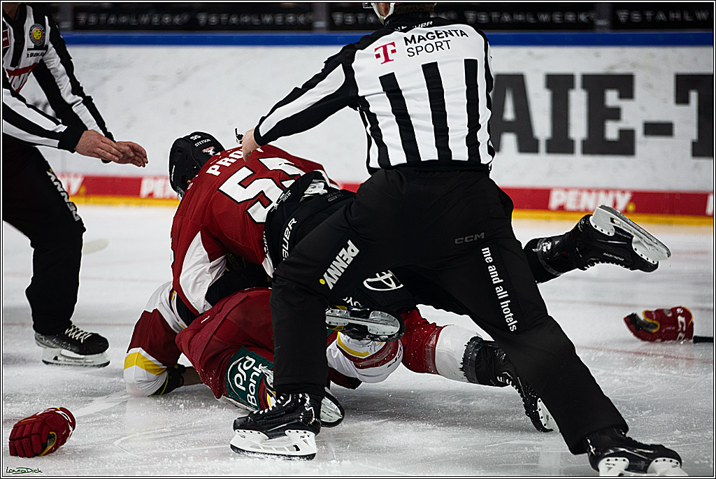 PENNY DEL; Koelner Haie- Duesseldorfer EG; Koeln, 28.12.2023