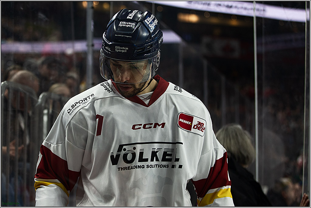 PENNY DEL; Koelner Haie- Duesseldorfer EG; Koeln, 28.12.2023