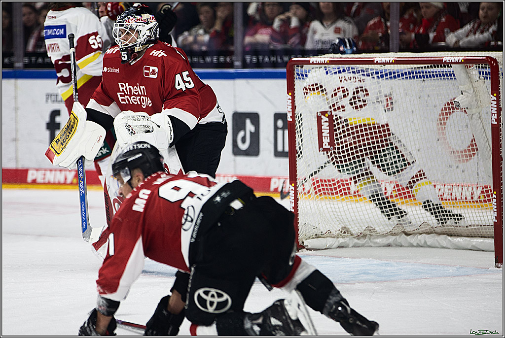 PENNY DEL; Koelner Haie- Duesseldorfer EG; Koeln, 28.12.2023