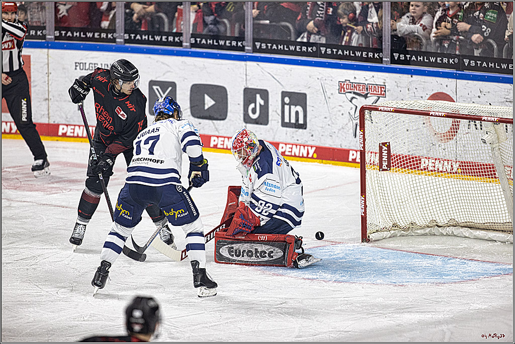 PENNY DEL 1: Kölner Haie -Iserlohn Roosters; Köln, 02.01.2024