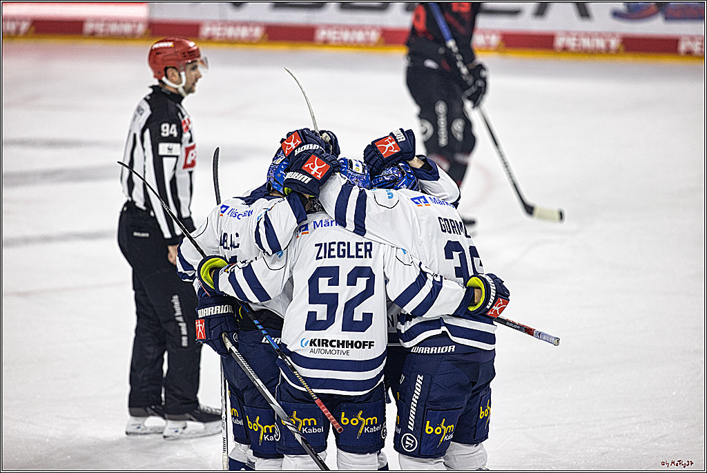 PENNY DEL 1: Kölner Haie -Iserlohn Roosters; Köln, 02.01.2024