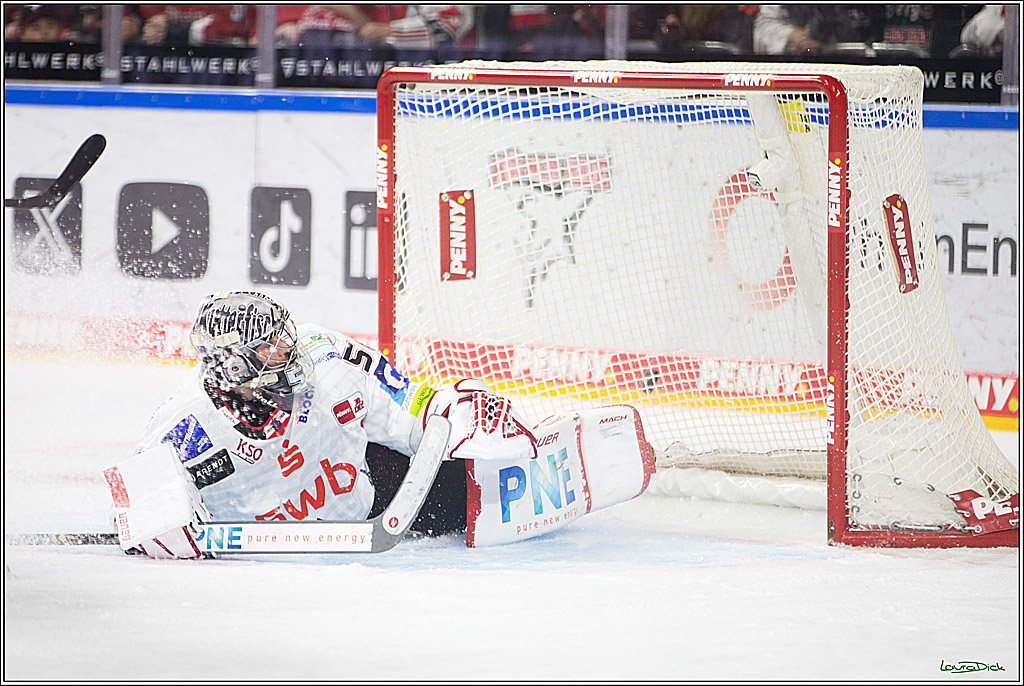 PENNY DEL; Koelner Haie- Fischtown Pinguins Bremerhaven; Koeln, 30.01.2024