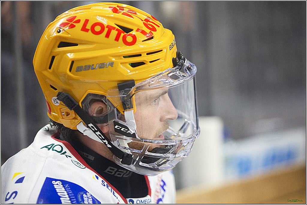 PENNY DEL; Koelner Haie-Pinguine Bremerhaven; Koeln, 15.11.2024