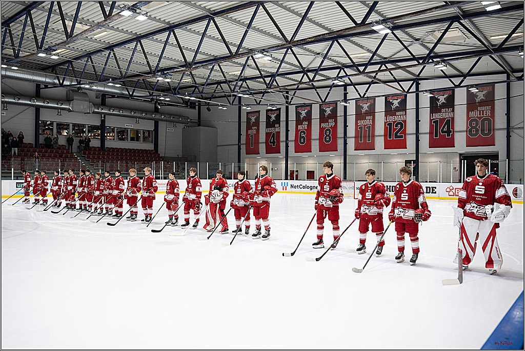 Freundschaftsspiel Junghaie U17 - Nationalmannschaft GRB U18; Köln, 18.12.2024