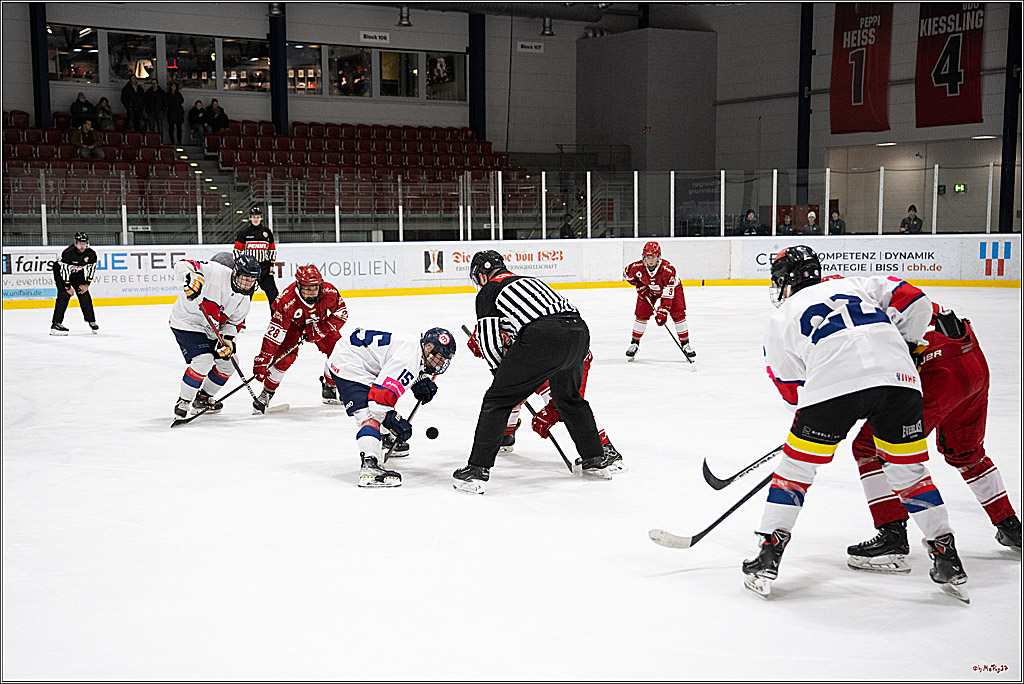 Freundschaftsspiel Junghaie U17 - Nationalmannschaft GRB U18; Köln, 18.12.2024