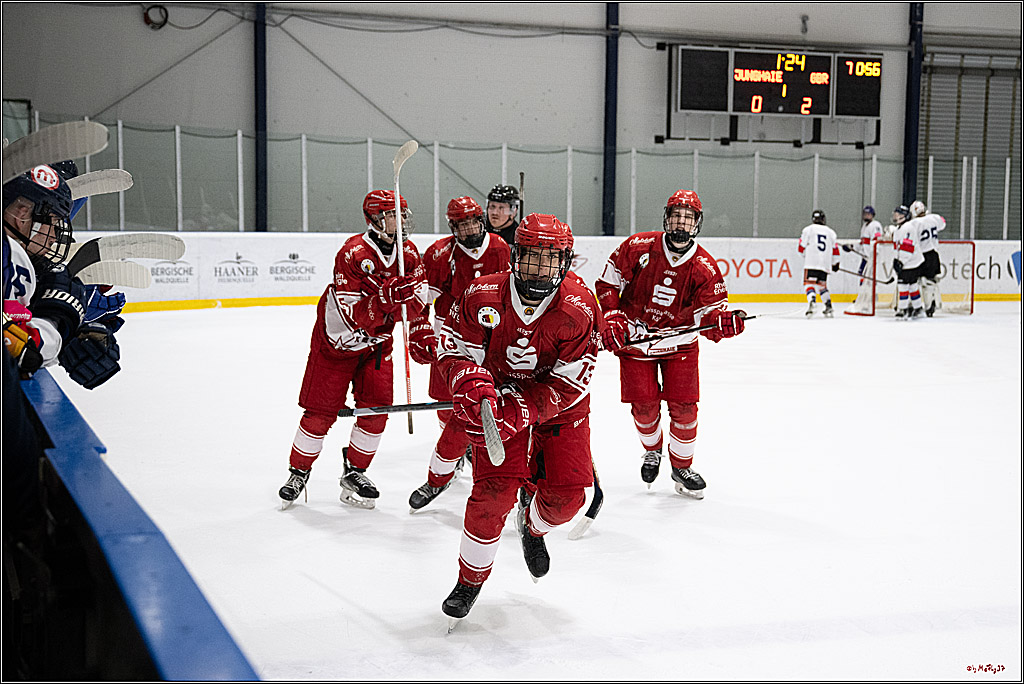 Freundschaftsspiel Junghaie U17 - Nationalmannschaft GRB U18; Köln, 18.12.2024