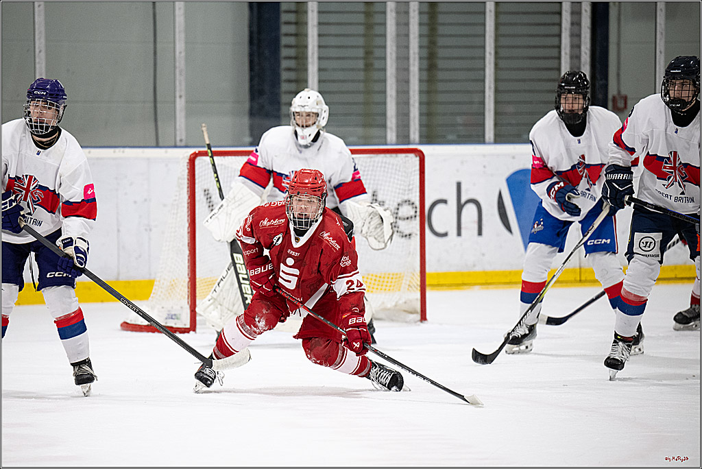 Freundschaftsspiel Junghaie U17 - Nationalmannschaft GRB U18; Köln, 18.12.2024