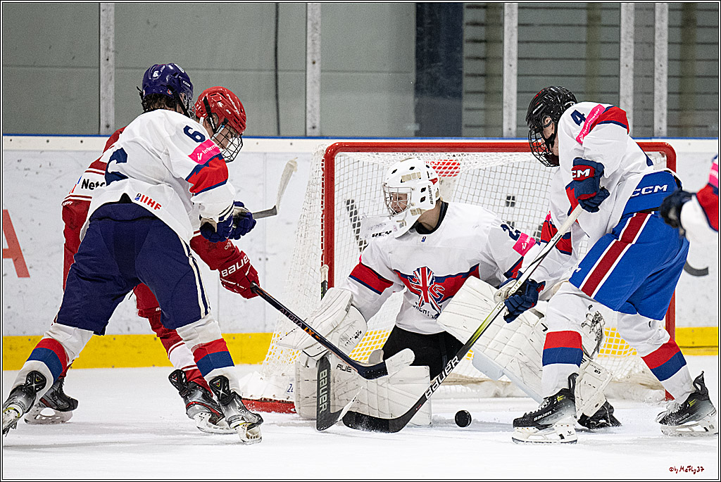 Freundschaftsspiel Junghaie U17 - Nationalmannschaft GRB U18; Köln, 18.12.2024