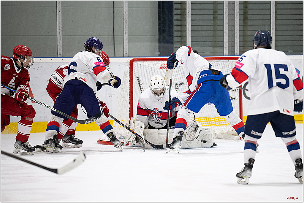 Freundschaftsspiel Junghaie U17 - Nationalmannschaft GRB U18; Köln, 18.12.2024