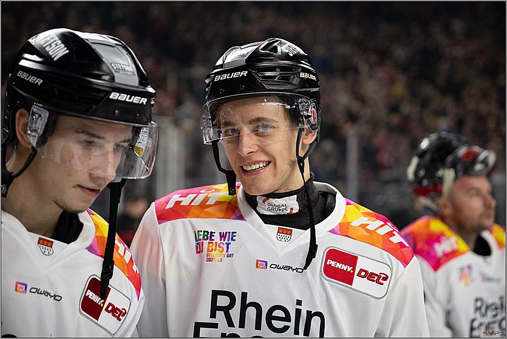 PENNY DEL 1; Kölner Haie - Grizzlys Wolfsburg; Köln, 10.01.2025