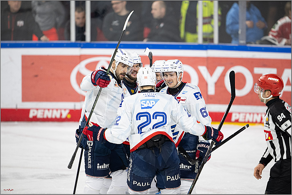 PENNY DEL 1; Kölner Haie - Adler Mannheim; Köln, 02.02.2025