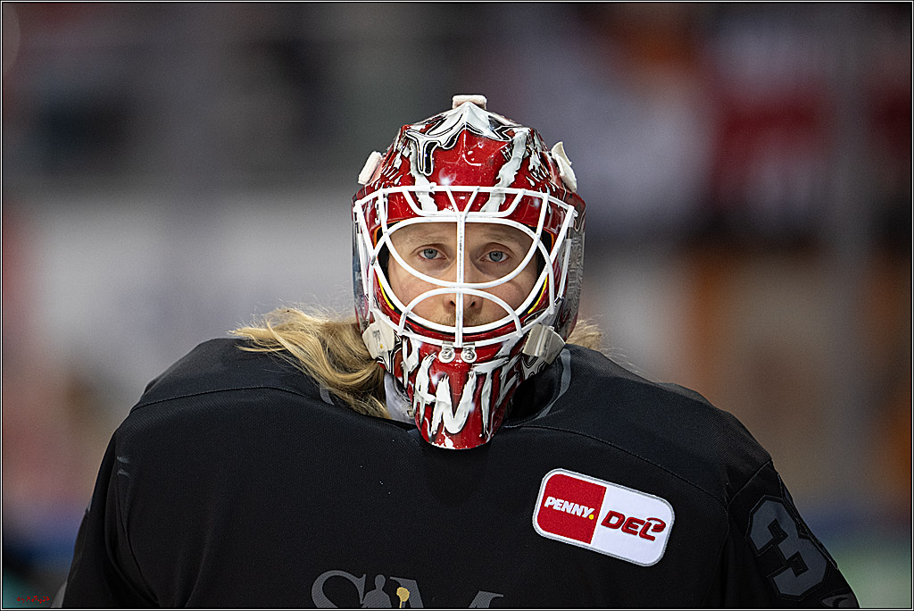 PENNY DEL 1 - Playoff Viertelfinale; Fischtown Pinguins Bremerhaven - Kölner Haie; Bremerhaven, 16.03.2025