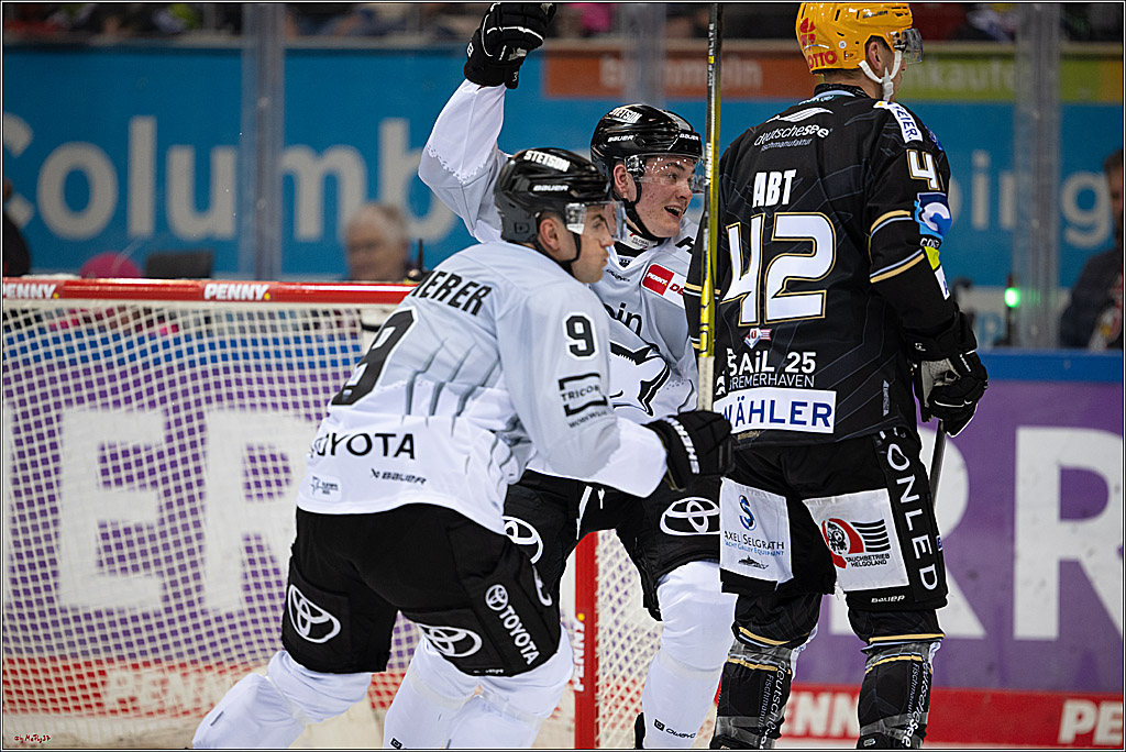 PENNY DEL 1 - Playoff Viertelfinale; Fischtown Pinguins Bremerhaven - Kölner Haie; Bremerhaven, 16.03.2025