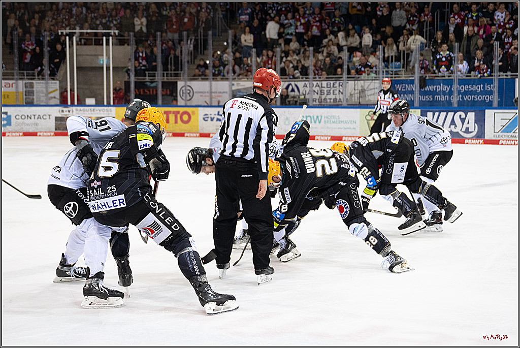 PENNY DEL 1 - Playoff Viertelfinale; Fischtown Pinguins Bremerhaven - Kölner Haie; Bremerhaven, 16.03.2025