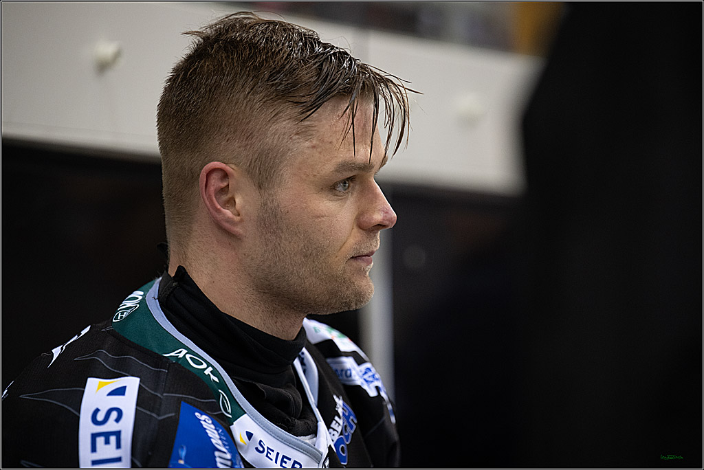 PENNY DEL; Fischtown Pinguins-Koelner Haie; Bremerhaven, 16.03.2025