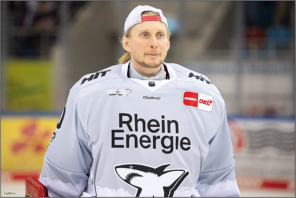 PENNY DEL; Fischtown Pinguins-Koelner Haie; Bremerhaven, 16.03.2025