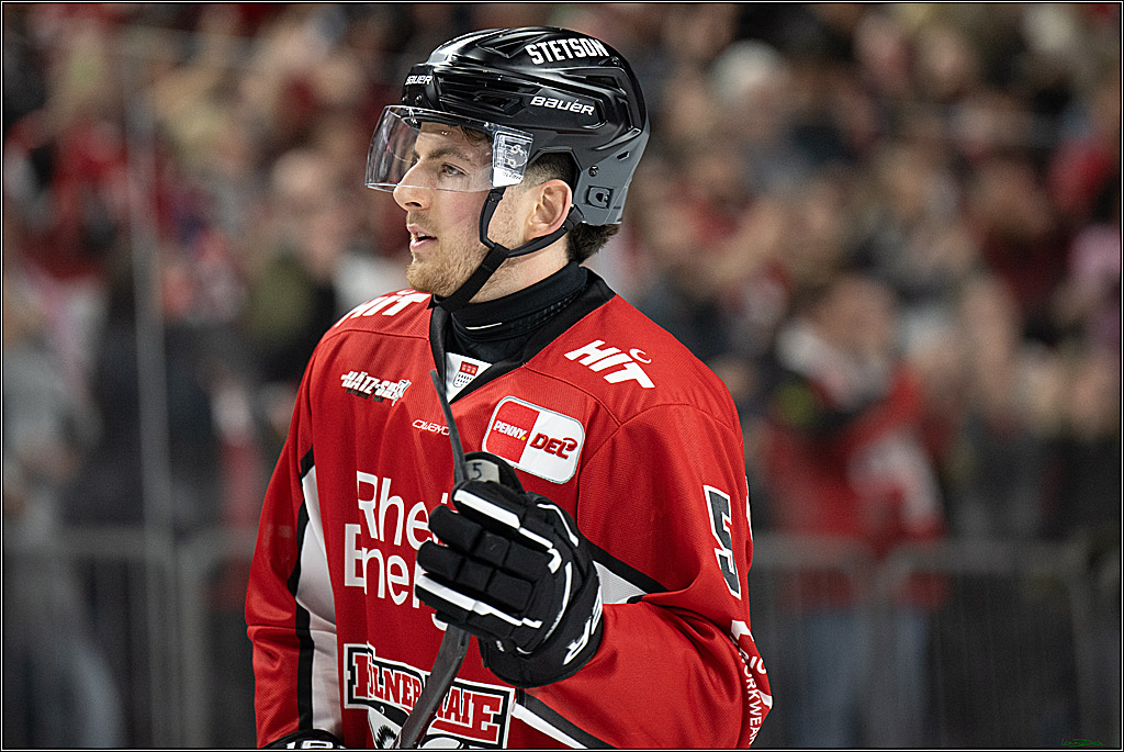 PENNY DEL; Koelner Haie- Fischtown Bremerhaven; Koeln, 18.03.2025