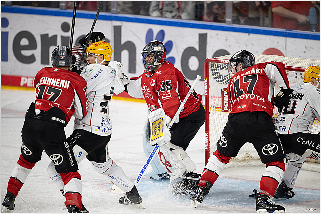 PENNY DEL 1 - Playoff Viertelfinale; Kölner Haie - Fischtown Pinguins Bremerhaven; Köln, 18.03.2025