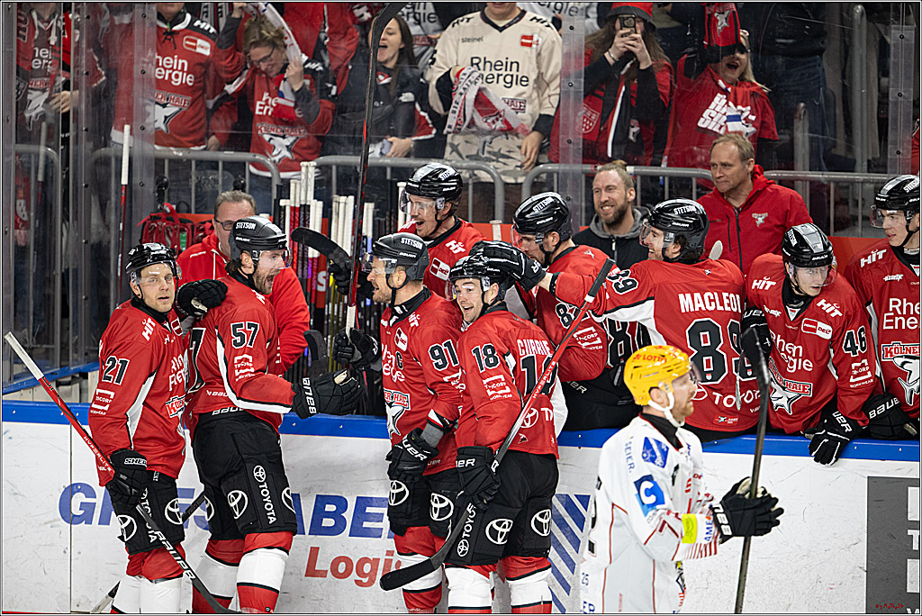 PENNY DEL 1 - Playoff Viertelfinale; Kölner Haie - Fischtown Pinguins Bremerhaven; Köln, 18.03.2025