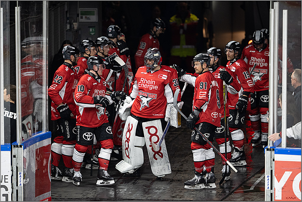 PENNY DEL 1 - Playoff Viertelfinale; Kölner Haie - Fischtown Pinguins Bremerhaven; Köln, 18.03.2025