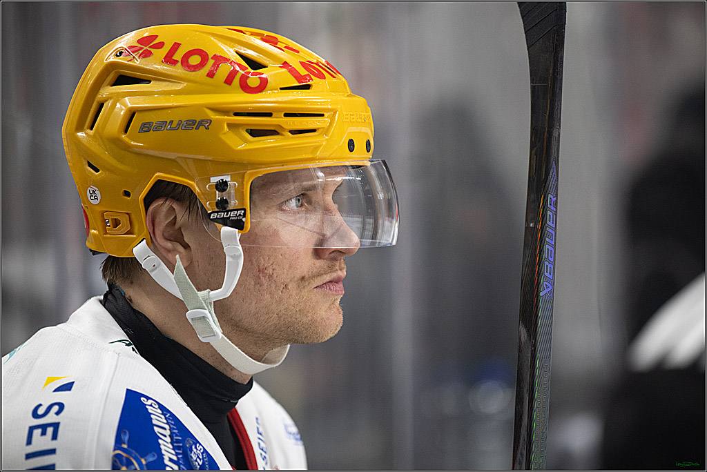 PENNY DEL; Koelner Haie- Fischtown Bremerhaven; Koeln, 18.03.2025