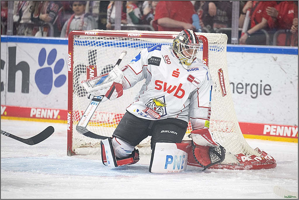 PENNY DEL; Koelner Haie- Fischtown Bremerhaven; Koeln, 18.03.2025