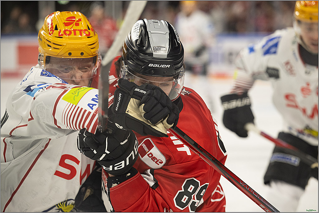 PENNY DEL; Koelner Haie- Fischtown Bremerhaven; Koeln, 18.03.2025