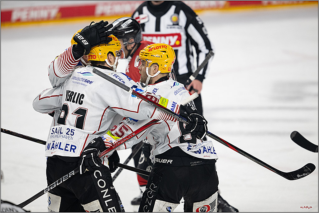 PENNY DEL 1 - Playoff Viertelfinale; Kölner Haie - Fischtown Pinguins Bremerhaven; Köln, 24.03.2025