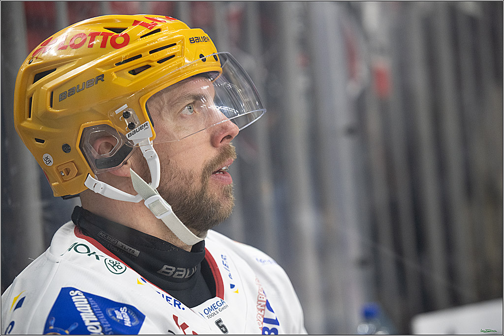 PENNY DEL; Koelner Haie- Fischtown Bremerhaven; Koeln, 24.03.2025