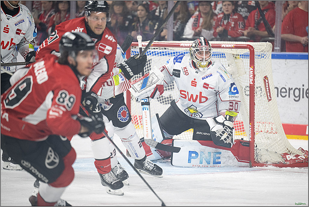 PENNY DEL; Koelner Haie- Fischtown Bremerhaven; Koeln, 24.03.2025
