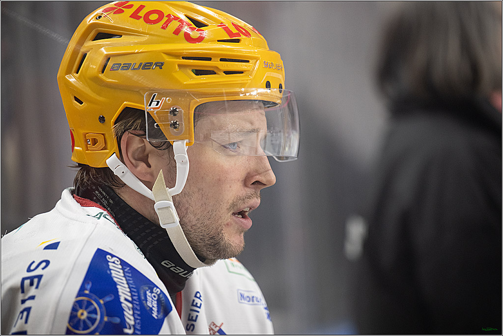 PENNY DEL; Koelner Haie- Fischtown Bremerhaven; Koeln, 24.03.2025