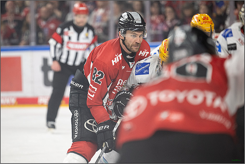 PENNY DEL; Koelner Haie- Fischtown Bremerhaven; Koeln, 24.03.2025