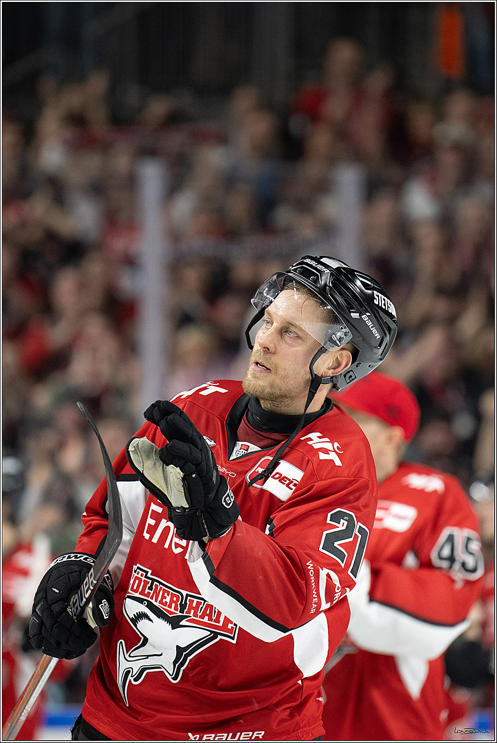 PENNY DEL; Koelner Haie- Fischtown Bremerhaven; Koeln, 28.03.2025