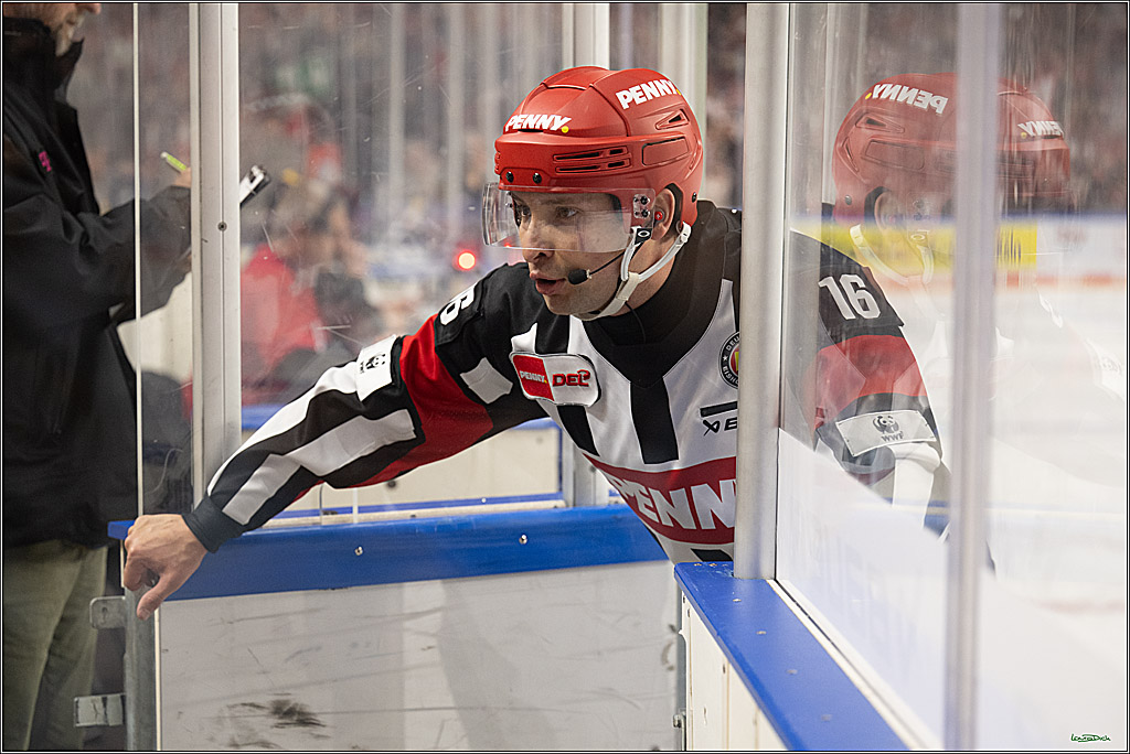 PENNY DEL 1 - Playoff Halbfinale; Kölner Haie - ERC Ingolstadt; Köln, 04.04.2025