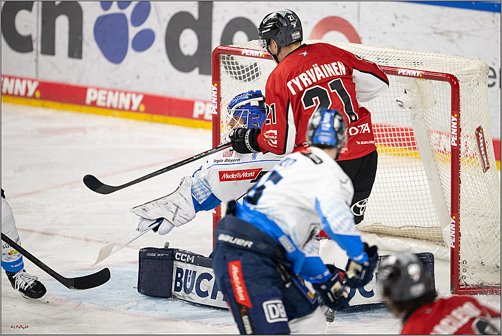 PENNY DEL 1 - Playoff Halbfinale; Kölner Haie - ERC Ingolstadt; Köln, 09.04.2025