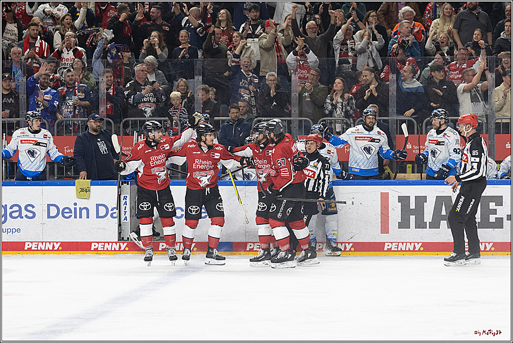 PENNY DEL 1 - Playoff Halbfinale; Kölner Haie - ERC Ingolstadt; Köln, 09.04.2025