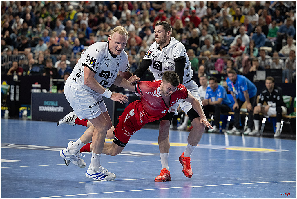 DHB-Pokal Lidl-F4  Finale - THW Kiel - MT Melsungen; Köln, 13.04.2025