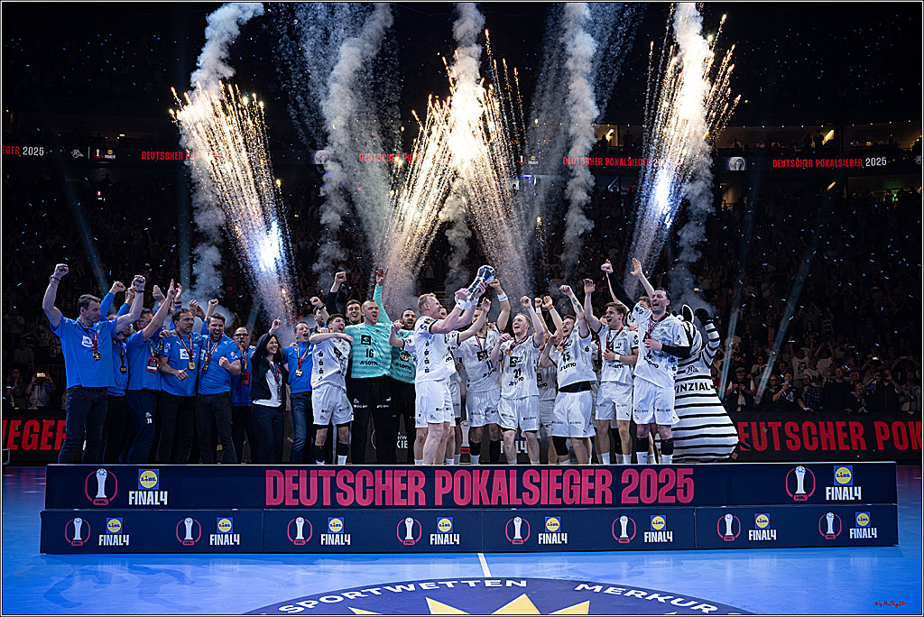 DHB-Pokal Lidl-F4  Finale - THW Kiel - MT Melsungen; Köln, 13.04.2025