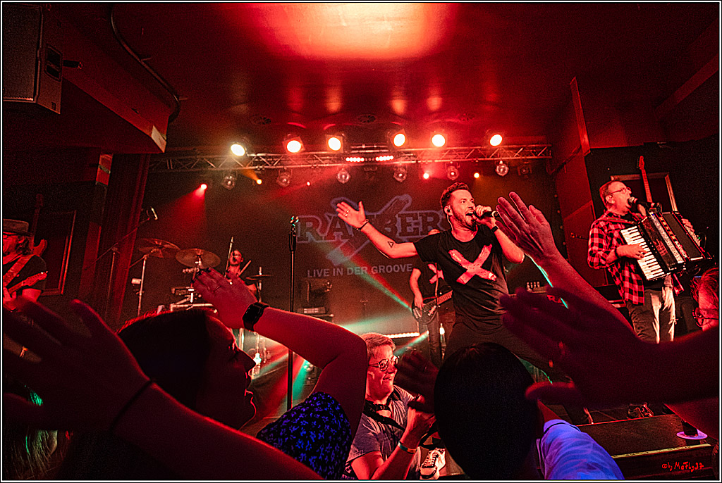 Raeuber in Groove Bar; Koeln, 08.09.2023