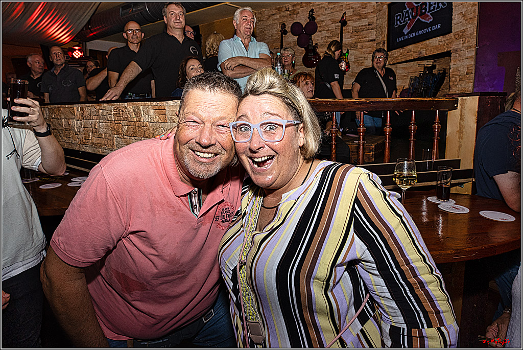 Raeuber in Groove Bar; Koeln, 08.09.2023