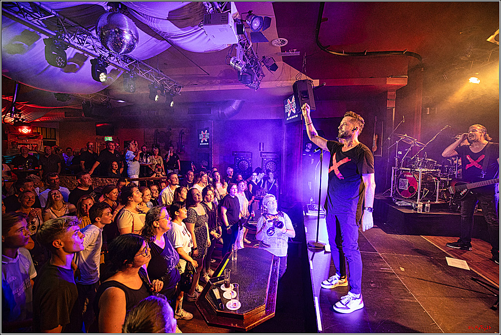 Raeuber in Groove Bar; Koeln, 08.09.2023