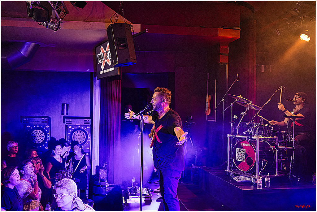Raeuber in Groove Bar; Koeln, 08.09.2023
