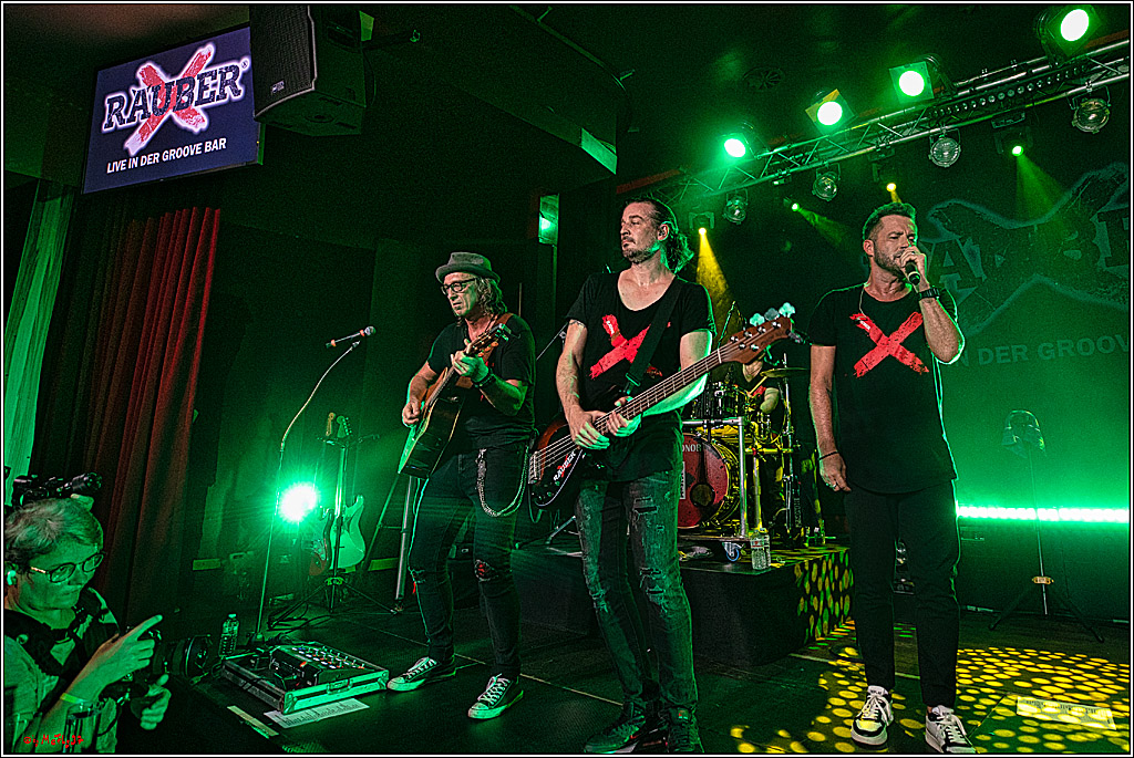 Raeuber in Groove Bar; Koeln, 08.09.2023